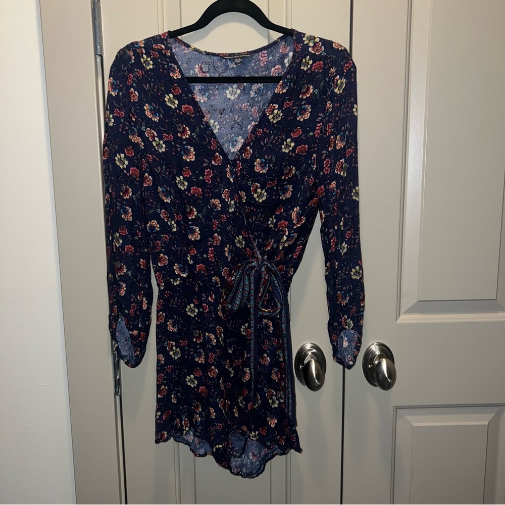American Eagle Outfitters Blue Floral Romper Size XS